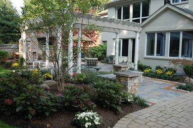This is an example of a traditional landscaping in Cincinnati.