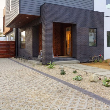 Permeable Driveway in Los Angeles - View 1
