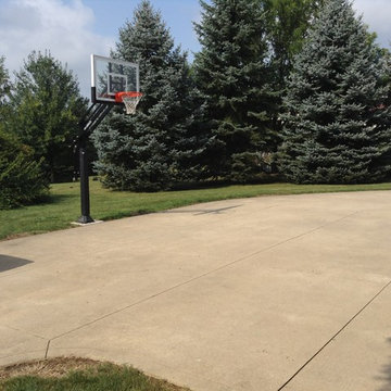 Philip C's Pro Dunk Silver Basketball System on a 33x25 in Mansfield, OH