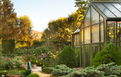 Greenhouses Bring Gardens in From the Cold