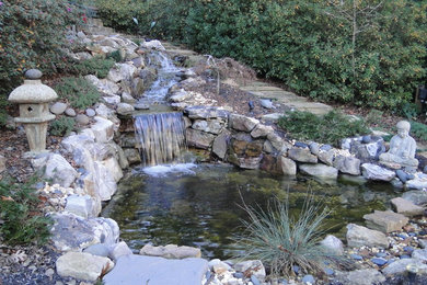 This is an example of a contemporary landscaping in Atlanta.