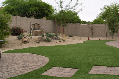 Idée de décoration pour un jardin sud-ouest américain.