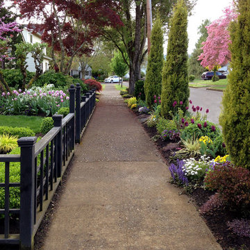 Portland, Oregon Cottage Style Garden Design