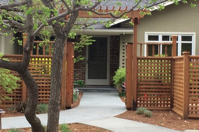 This is an example of a craftsman garden path in San Francisco.
