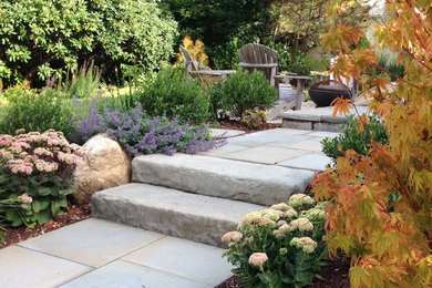 Design ideas for a craftsman landscaping in Providence.