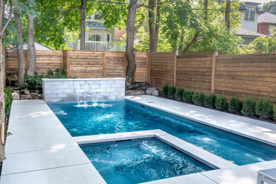 Design ideas for a contemporary swimming pool in Montreal.