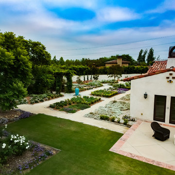 Rancho Santa Fe, Parterre Gardens