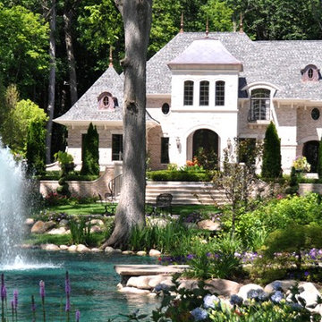 Residential Front Yard Water Feature Fountain in Pond