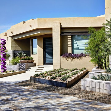 Resort Style Contemporary | Front Entry Planter
