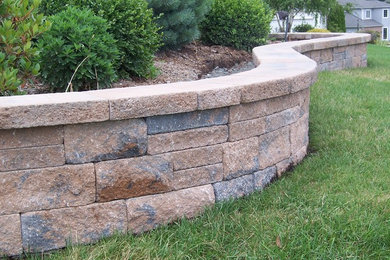 Photo of a contemporary landscaping in Bridgeport.