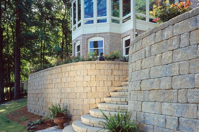 Design ideas for a traditional landscaping in Atlanta.
