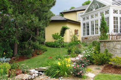 Источник вдохновения для домашнего уюта: участок и сад в классическом стиле