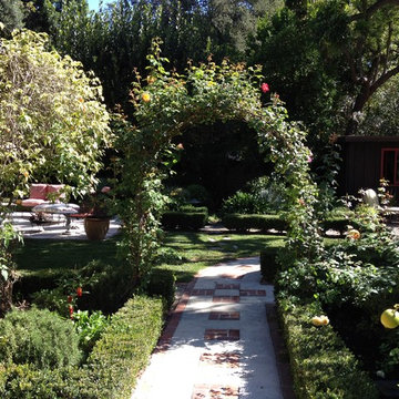 Romantic Mediterranean Garden and Outdoor Entertaining Space