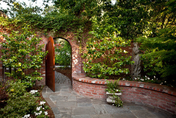 Traditional Garden by Design Focus International