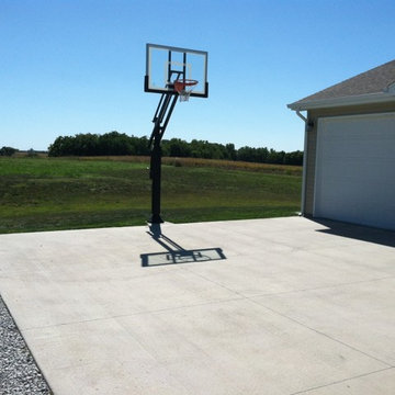 Sean H's Pro Dunk Silver Basketball System on a 28x32 in Roca, NE