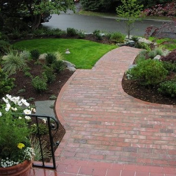 75 Front Yard Brick Landscaping Ideas You'll Love - December, 2024 | Houzz