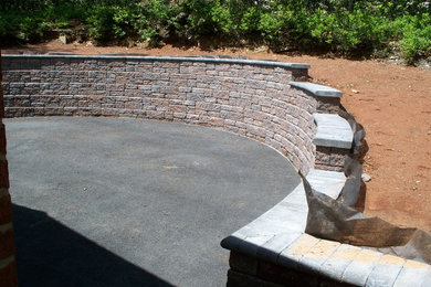 Segmental block retaining wall constructed by Quality Concrete & Masonry