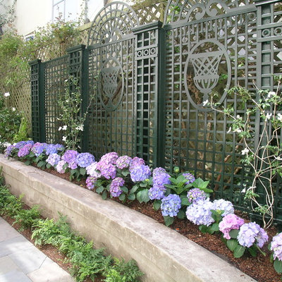 This is an example of a traditional retaining wall landscape in San Francisco.
