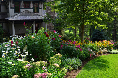 Inspiration for a traditional landscaping in Other.