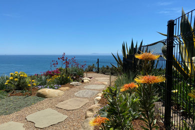 Contemporary garden in Santa Barbara.