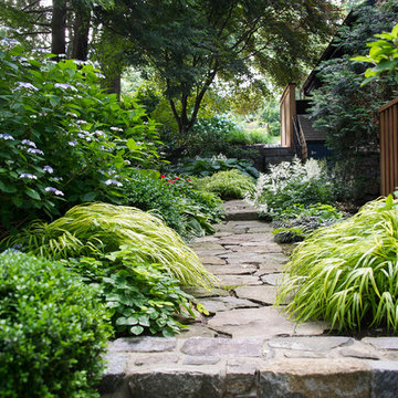 Side-garden space