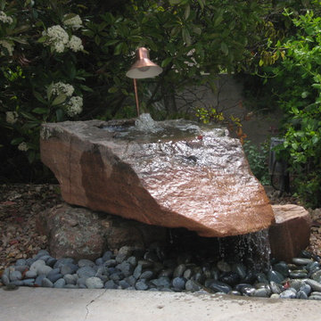 Simple Drilled Rock Water Feature