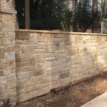 Sister Bay Natural Stone Veneer Privacy Wall