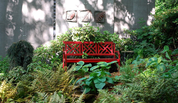 Eklektisk Have by Jay Sifford Garden Design