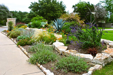 Inspiration for a southwestern landscaping in Austin.