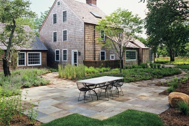This is an example of a contemporary landscaping in New York.