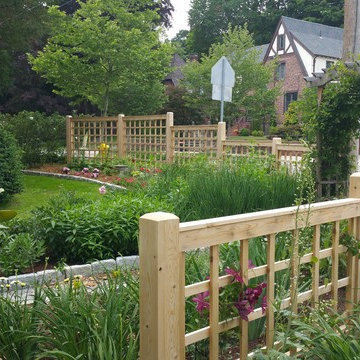 Square Lattice Garden Fence