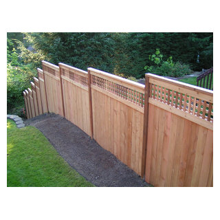 Cedar gate with square lattice topper - Lions Fence