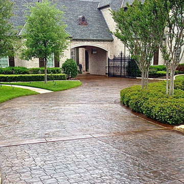 Stained and Stamped Ashlar Pattern Driveway