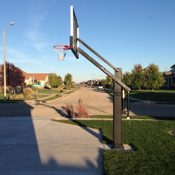 Steve R's Pro Dunk Platinum Basketball System on a 42x46 in Morton, IL