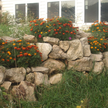 Stone retaing wall and planter