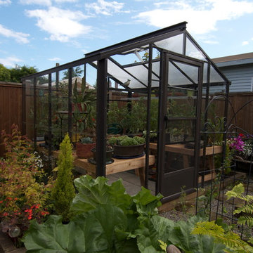 The Legacy 8x8 Greenhouse