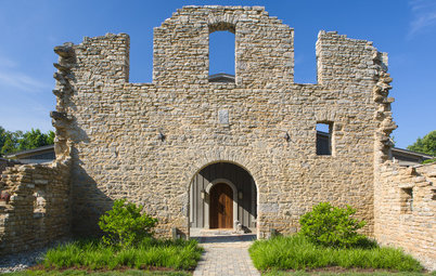 Houzz Tour: Taking on the Ruins of an 1800s Bourbon Distillery