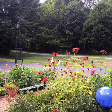 Timber Ridge Garden- perennial border