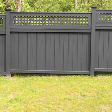 Tongue & Groove Fence with Lattice Topper