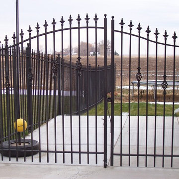 Trinity Driveway Gate