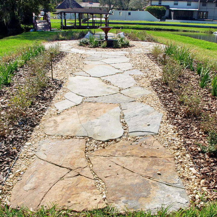 Lakefront Landscape - Photos & Ideas | Houzz