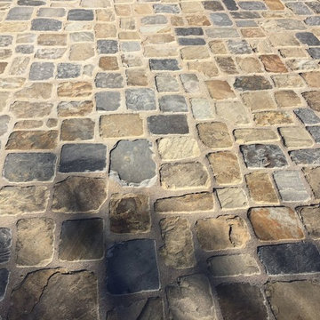 Tumbled Pavers & Reclaimed Brick on Driveway