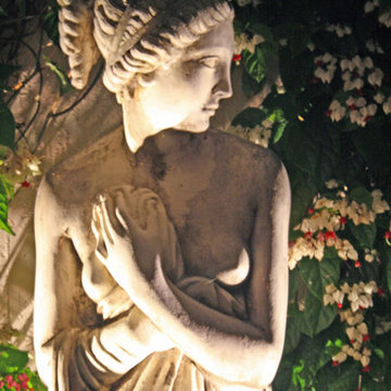 Venus statuary with bleeding heart vine