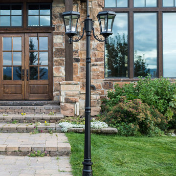 Victorian Bulb Double Head Solar Lamp Post