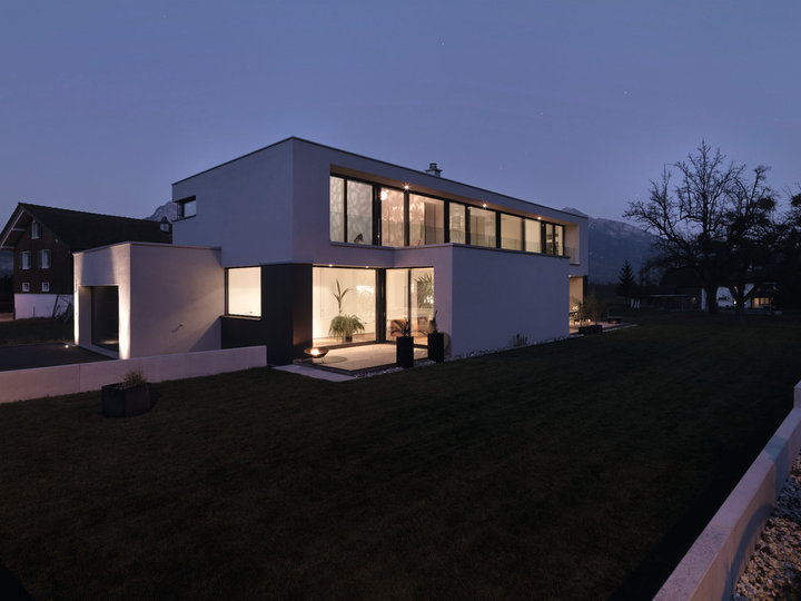 Contemporary Landscape - Backyard