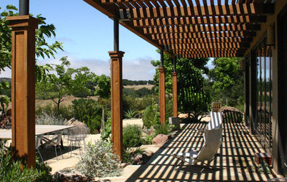 Patio Details: A Shaded Patio Opens Up the View in Wine Country
