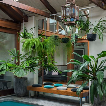 Warehouse courtyard: Clovelly