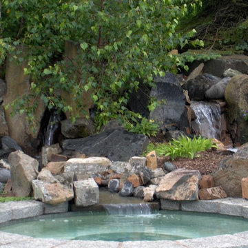 Water Feature With a Hottub
