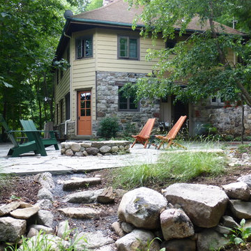 Weekend Getaway - Patio with Fire Pit