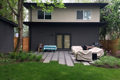 Inspiration for a modern backyard landscaping in Seattle for spring.